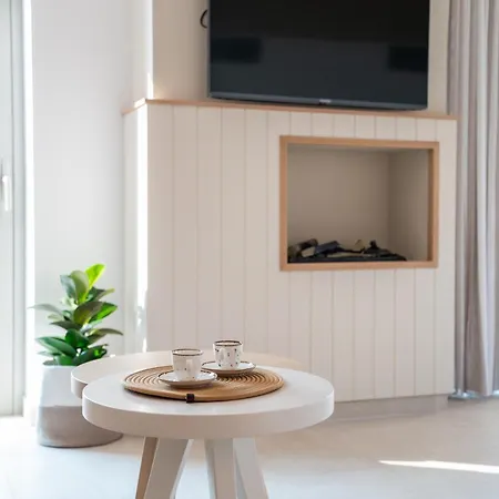 Palelia Living In The Olive Garden *