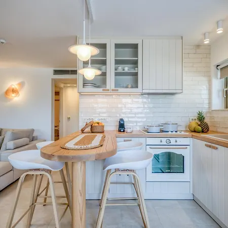 Palelia Living In The Olive Garden Nauplion