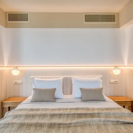 Hotel Palelia Living In The Olive Garden *