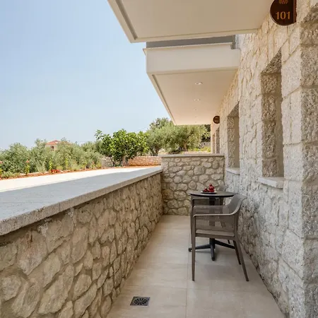 Hotel Palelia Living In The Olive Garden Nauplion