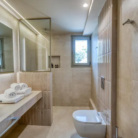 Palelia Living In The Olive Garden Hotel