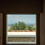 Palelia Living In The Olive Garden Hotell *