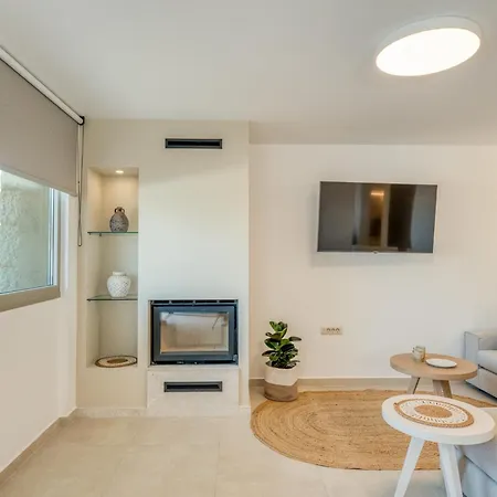 Palelia Living In The Olive Garden Hotel