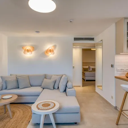 Hotel Palelia Living In The Olive Garden *