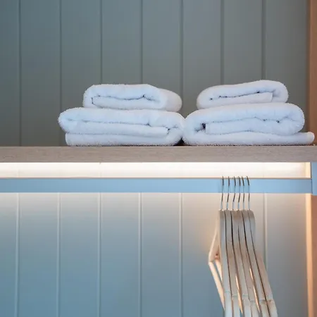 Palelia Living In The Olive Garden Hotel *