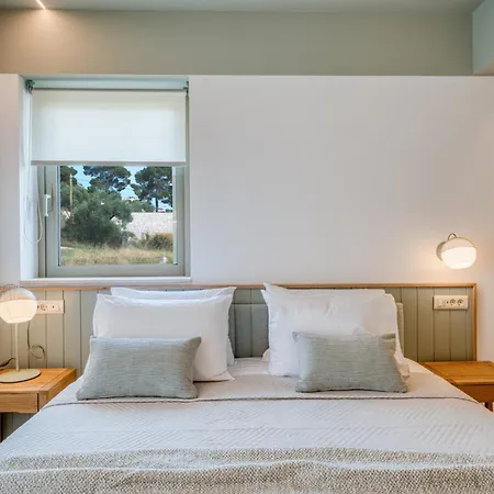 Palelia Living In The Olive Garden *