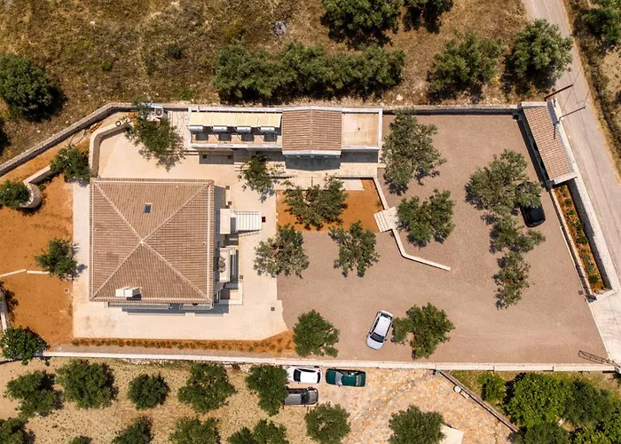 호텔 Palelia Living In The Olive Garden *