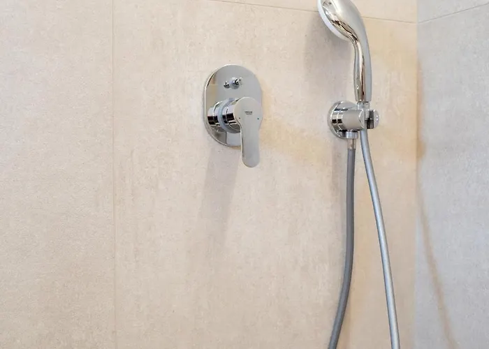 Palelia Living In The Olive Garden