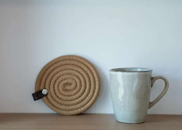 Palelia Living In The Olive Garden 호텔 *