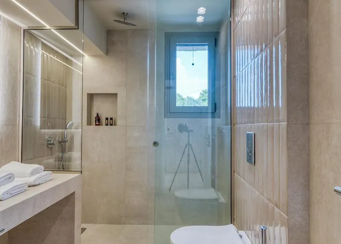 Palelia Living In The Olive Garden 호텔