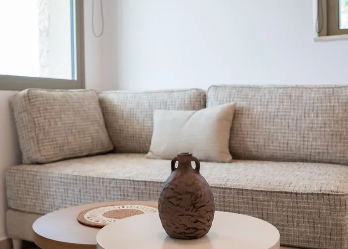 Palelia Living In The Olive Garden 호텔