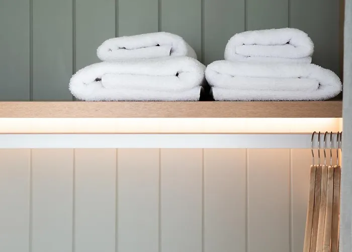 호텔 Palelia Living In The Olive Garden *