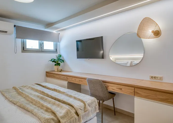 Palelia Living In The Olive Garden *